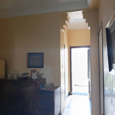 Apartamento en buen estado constructivo en el segundo piso de un edificio capitalista de 4 pisos en el Vedado - 6/10