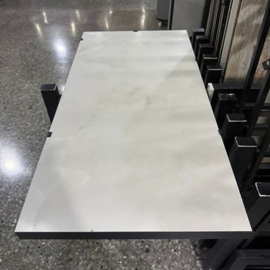 Porcelanato 1.20x60 la caja viene por 2.88 y trae 4 losas se vende por metro cuadrado - 5/10