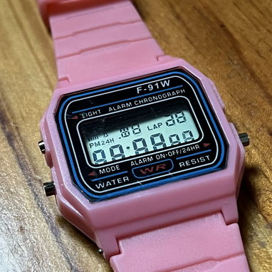Reloj estilo Casio, de silicona, temporizador y alarma. - Img 122125557