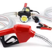 Kit de bomba de transferencia de 12v con acoples mangueras pinzas presillas y pistola. Nuevo en caja. 50 litros x minuto - Img 54639630