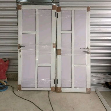 Realizamos todo tipos de puertas y ventanas de aluminio con cristal - Img 123880198