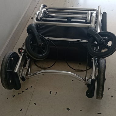 Vendo Silla de ruedas - Img 124426508
