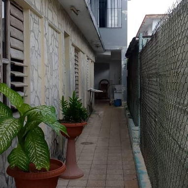 Venta de planta baja en Guanabo a 3 cuadras de la playa los 3 caballitos - 3/10