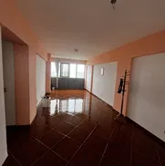 Permuta. 2x1 Casa de 4/4 y apartamento de 2, necesito casa de 3/4 - Img 47135615