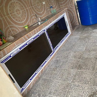 Marqueterรญa de aluminio y cristal - Img 124872803