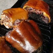 🏆 EL MEJOR MENÚ CRIOLLO PARA 60 COMENSALES: 3 PIERNAS, YUCA, CONGRÍ Y DOMICILIO INCLUIDO 🍗 - Img 57157329