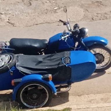 Se vende moto Ural y Refresquera - 8/9