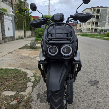Moto eléctrica marca ADV - 6/7