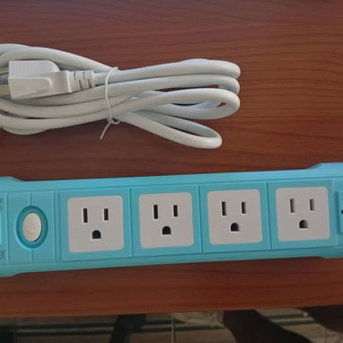 REGLETA ELÉCTRICA DE 4 TOMAS, ENTREGA DE FACTURA, VARIEDAD DE EXTENSIONES Y REGLETAS - 7/8