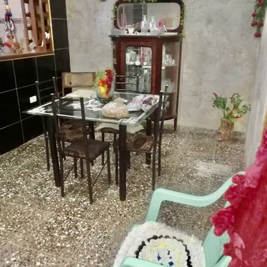 Se vende casa puerta a la calle en centro habana - Img 122170792