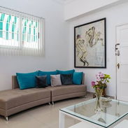 Encantador y espacioso apartamento de 2 habitaciones disponible en Vedado - Img 56358971