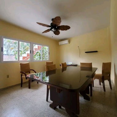 Casa independiente en Rio Verde con 3 cuartos, patio y garaje - 8/10