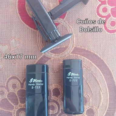 Cuños y gafetes personalizados - Img 107893807