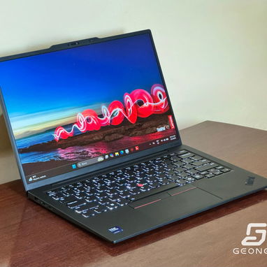 Thinkpad X1 Carbon Gen 13 2025 Aura Edition - 3/4