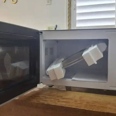 Microwave Marca Milexus 20 Litros Potencia de salida 700w precio $95 usd Transporte adicional Factura y garantía - 5/8