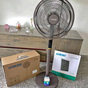 SOMOS MIPyME🚨 Ventiladores de pedestal sanumo recargable (LOS ORIGINALES) - Img 56367018