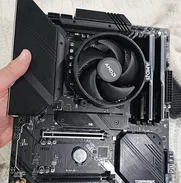 Super oferta centro con mensajería disponible   🎧💵350usd   MAG B650 Tomahawk AMD AM5 WiFi, ATX, DDR5, PCIe 4.0, M.2, S - Img 50901508