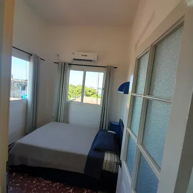 renta apartamento independiente de 2 habitaciones en el vedado. - Img 124450032
