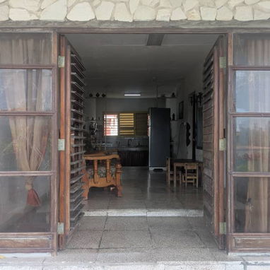 Venta de Casa  en guanabo por la estación de Policía - 4/10