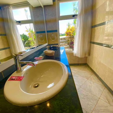 experiencia de lujo frente al mar con 7 habitaciones, piscina, wifi, billar y mas - 2/7