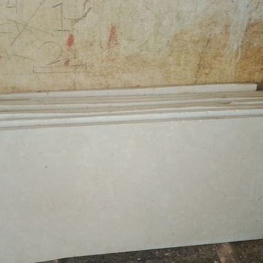Planchas y rodapié de mármol de color crema de muy buena calidad 💯 no olvides en contartarnos - Img 124436410