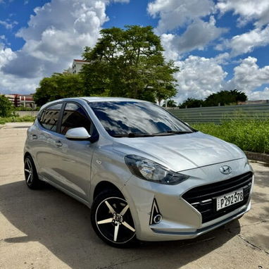 Hyundai Grand i10 2021 Automático - 2/6