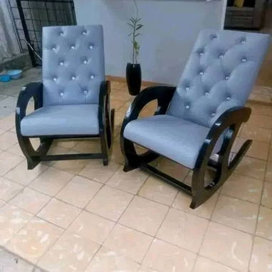 Excelente Juego d Sillones  Tapizados - Img 120870989