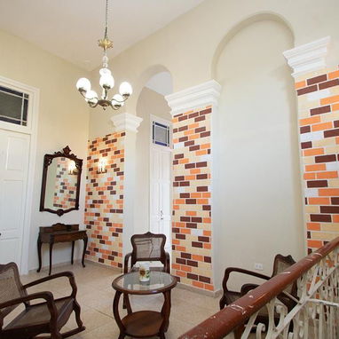 COD.Z ​📍 ¡CASA DE RENTA  EN LA HABANA VIEJA! 5 Cuartos / Balcón / Terraza / A pasos de Plaza Vieja (Zona Soterrada) 📍 - 2/10