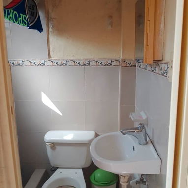 🏠 SE VENDE - $24,000 USD 📍 Playa, La Habana 🚪 Puerta a la calle Casa de dos plantas, ideal para vivir o invertir. 📍 - 8/10