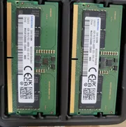 Vendo las dos Memorias RAM Samsung DDR5 de 8 GB las dos en 50 usd, están como nuevas, vienen en su estuche. - Img 47817066