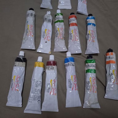 Tubos de Pintura Acrílica (Acrílico) artística profesional, marca ArtiSur, de 50mL, totalmente nuevos. Tengo 14 en venta - 4/7