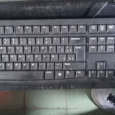 PC de escritorio i3 de 4ta 8gb de Ram+ 128gb SSD + 2T + GTX de 2gb - 3/3