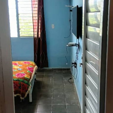 "$7000usd CON TODO DENTRO Y CON  MOTOCICLETA BUCATTI (haciendo 50km)  Se ajusta el precio vacío y sin moto. - 10/10