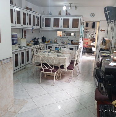 Vendo biplanta 4/4 4 baños proximo C. Deportiva y la Ward - Img 90086585