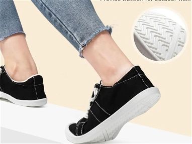 Zapatillas de lona con cordones para mujer/Zapatillas casuales new en caja!!++ - Img 66387341