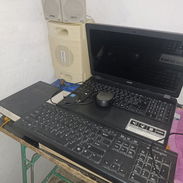 Vendo laptop Acer 4 ram y 500 de disco duro usar conectada a la corriente - Img 57753119