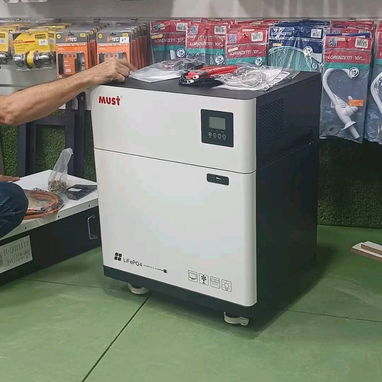 INVERSOR SOLAR MUST 6 KW Y 15 KWH DE BATERÍA DE RESPALDO, TODO EN UNO - 2/3