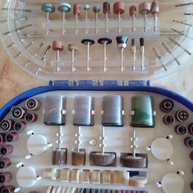 COMBO DE HERRAMIENTAS DE USO ,LLAVES , ALLEN, CUBOS , LIMAS, ACCESORIOS DREMEL Y MAS , TODO POR 60 USD - Img 122648918
