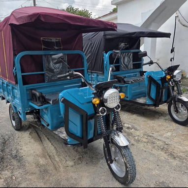 TRICICLO MAF Batería LITHIUM lipo4  72V 50AH 100KM 1.10 x 1.60 cama ASIENTOS PLEGABLES 8 personas C techo 4900/ sin 4650 - 2/2