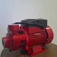 *BOMBA DE AGUA PERIFÉRICA  1/2HP* 50 usd con 🚘 incluido  CARACTERÍSTICAS: - Potencia: 370W - 1/2 HP - 55💵 - Img 55594505