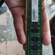 Vendo memoria RAM 4gb DDR3 1333 Adata - Img 45531874