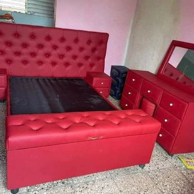 Exclusivas Camas  Tapizadas - Img 116779812