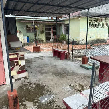 VENTA_CASA INDEPENDIENTE_EN LOS PINOS_ ARROYO NARANJO - 8/10