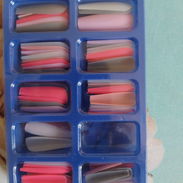 uñas de 100 unidades con pomos de pegamentos - Img 57251178
