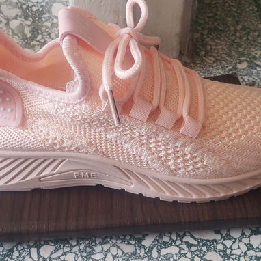 Tenis nuevos - 3/6