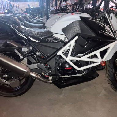 *MOTO DE GASOLINA DEPORTIVA FURIA 250CC 🏍️*  ⚙️𝘾𝘼𝙍𝘼𝘾𝙏𝙀𝙍Í𝙎𝙏𝙄𝘾𝘼𝙎 : • 250 CC - Img 123696577