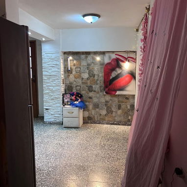 Venta de apartamento interior en el vedado ,zona de letras - Img 113415238