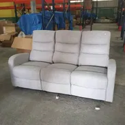 Sofa reclinable de 3 plaza varios colores disponibles comunícate con Pedro - Img 54024159