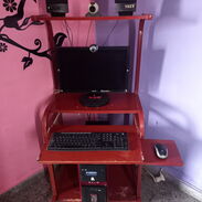 Se vende PC de escritorio completa + mesa + silla. 150usd. 52828720 - Img 45547411