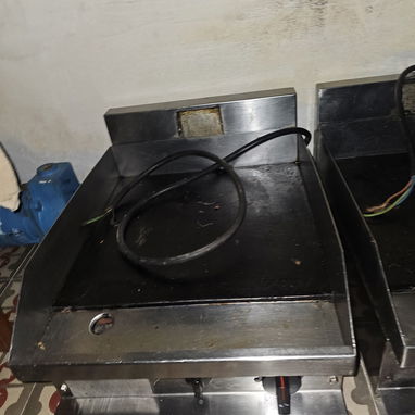 Se venden 2 planchas para cocina - Img 125386028